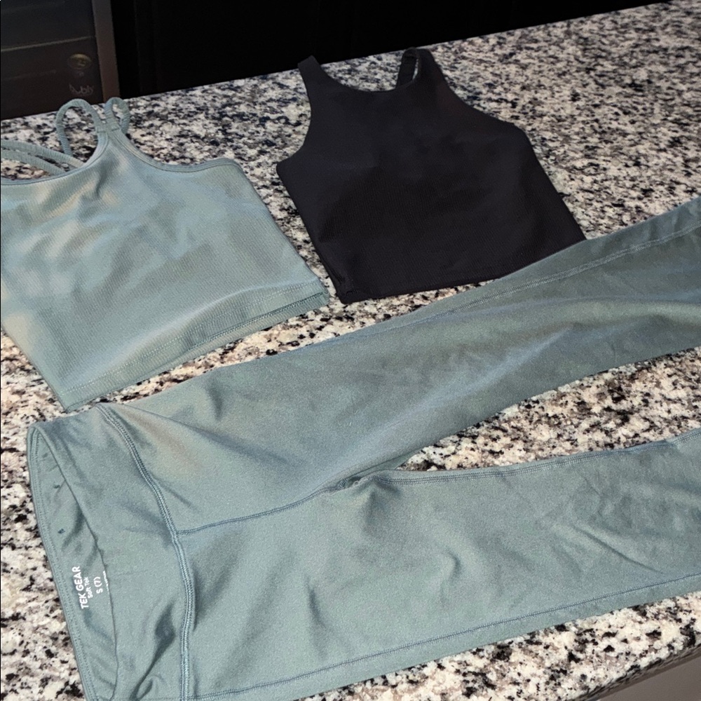 Tek Gear Soft Tek Activewear set
